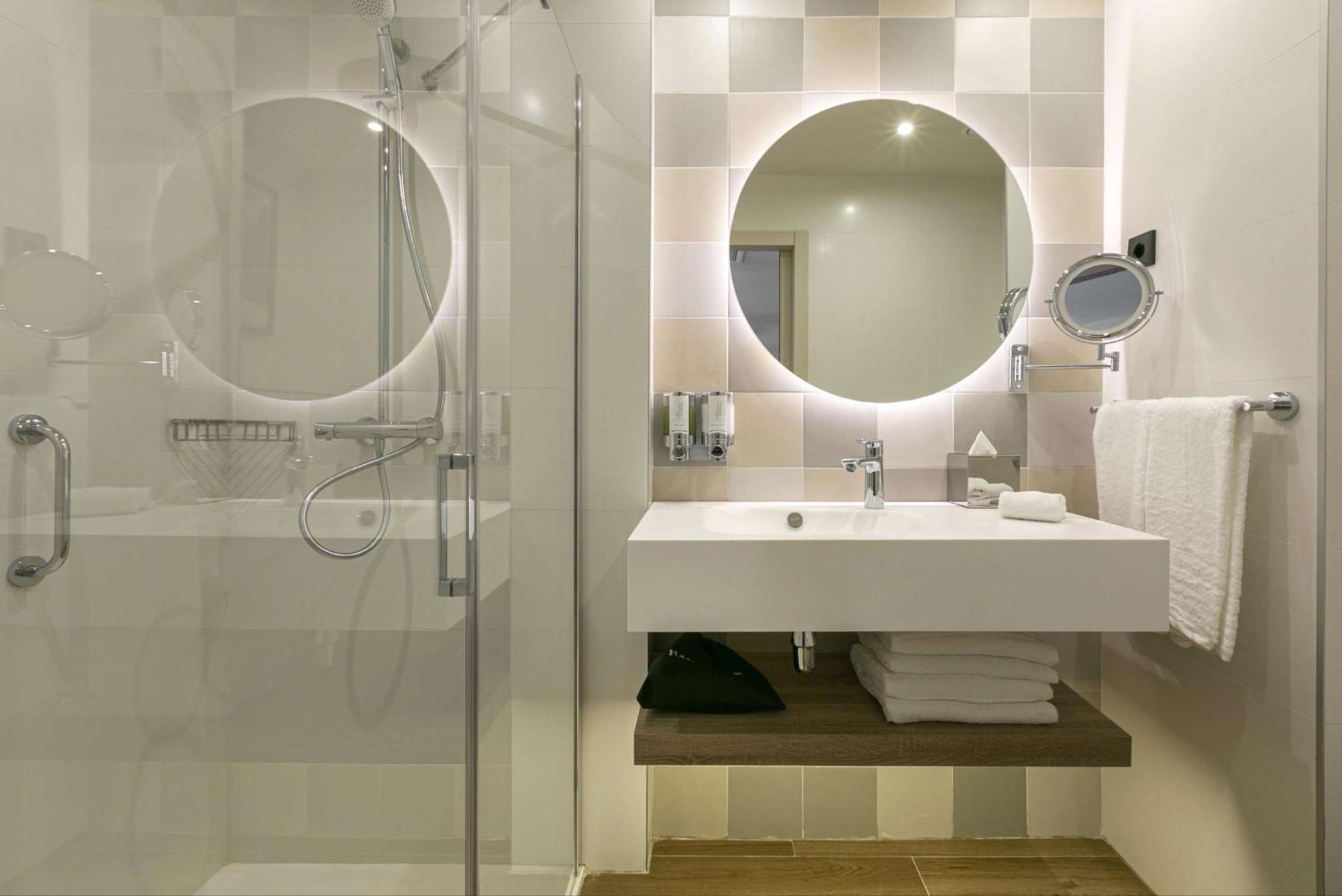 Hampton By Hilton Alcobendas Madrid Εξωτερικό φωτογραφία