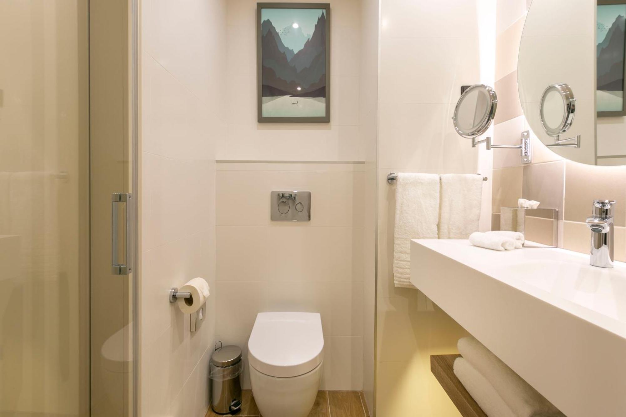 Hampton By Hilton Alcobendas Madrid Εξωτερικό φωτογραφία