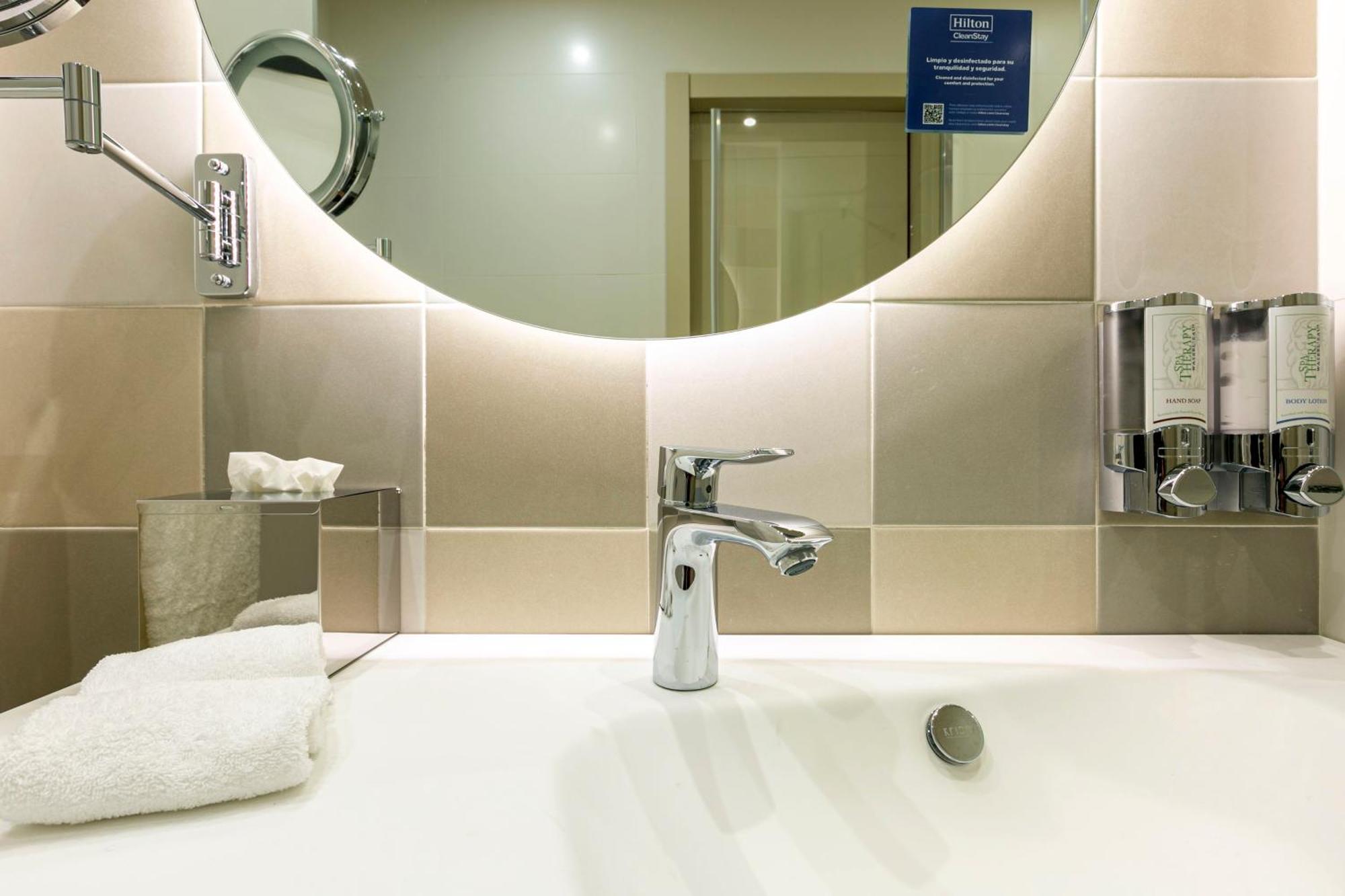 Hampton By Hilton Alcobendas Madrid Εξωτερικό φωτογραφία