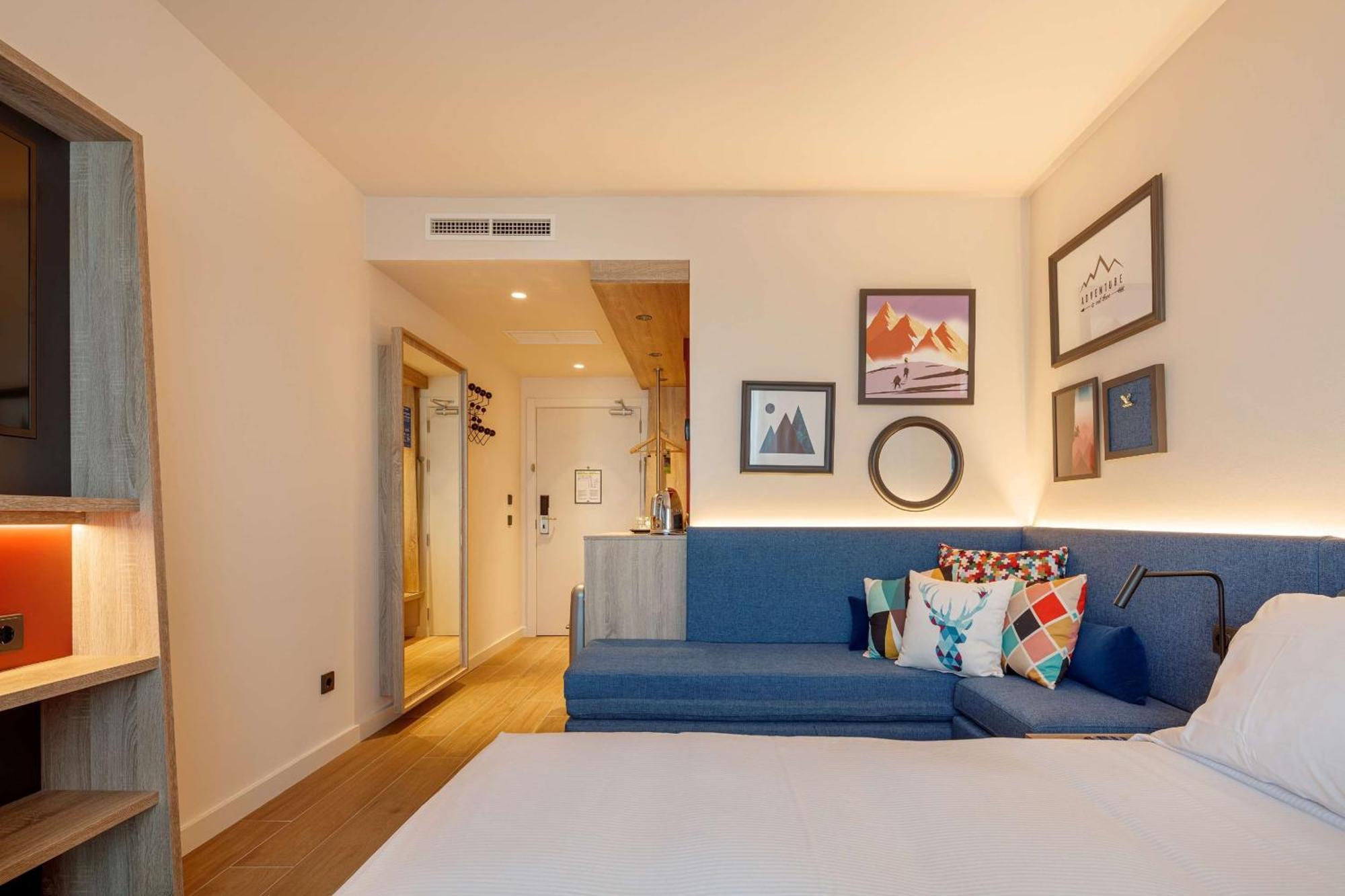 Hampton By Hilton Alcobendas Madrid Εξωτερικό φωτογραφία